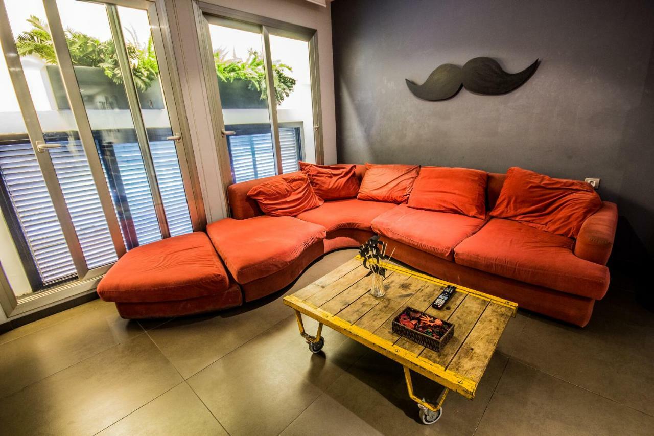 Don Moustache Boutique Hostel Barcelona Exterior foto